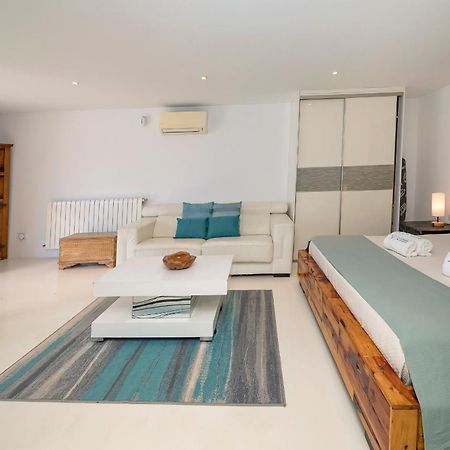 Villa Near Ibiza Town Sleeps 11 To 13 Guests Can Furnet Exteriér fotografie