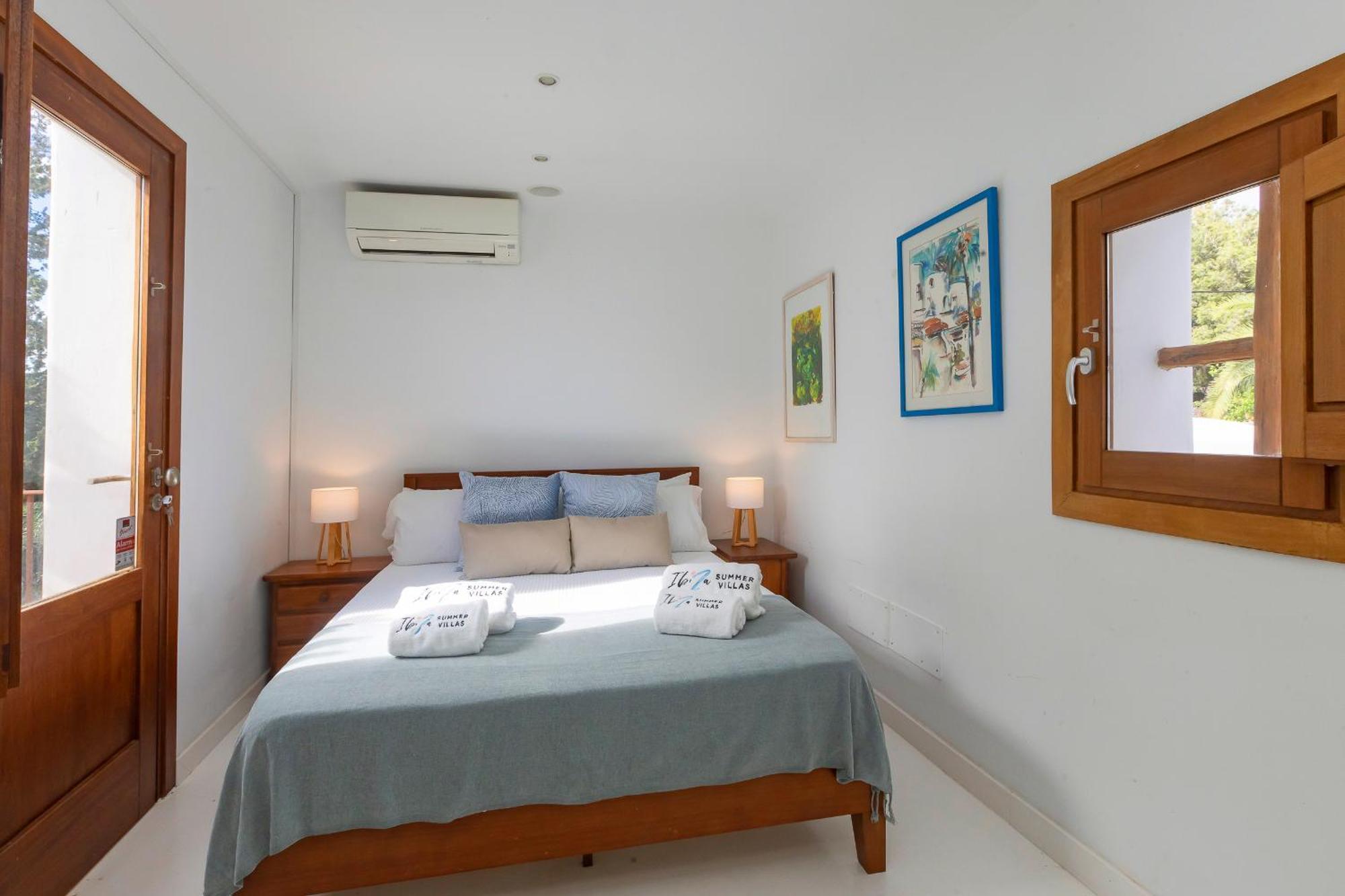 Villa Near Ibiza Town Sleeps 11 To 13 Guests Can Furnet Exteriér fotografie