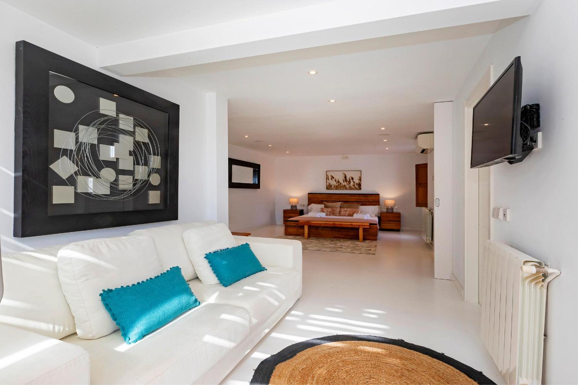 Villa Near Ibiza Town Sleeps 11 To 13 Guests Can Furnet Exteriér fotografie