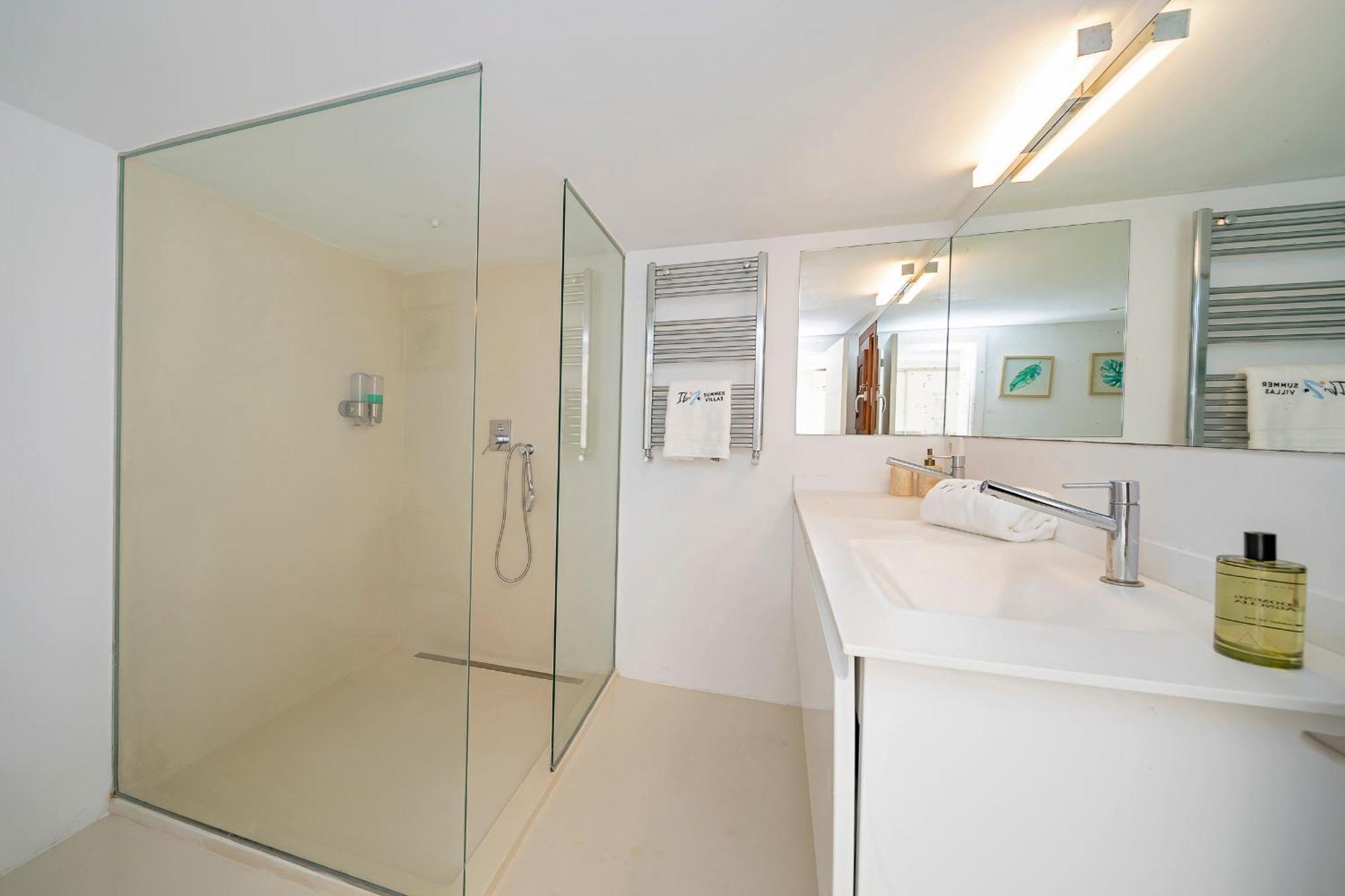 Villa Near Ibiza Town Sleeps 11 To 13 Guests Can Furnet Exteriér fotografie