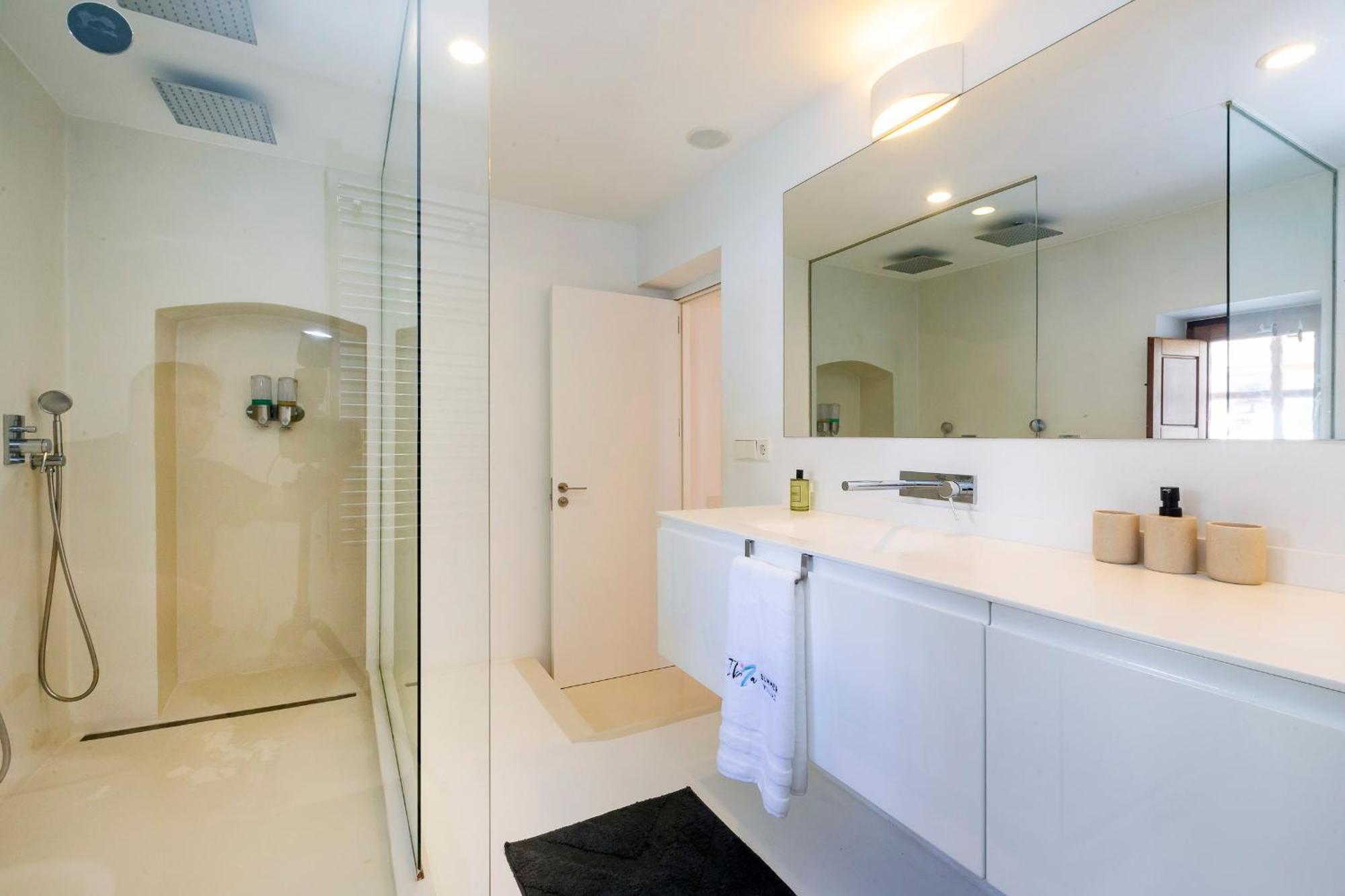 Villa Near Ibiza Town Sleeps 11 To 13 Guests Can Furnet Exteriér fotografie