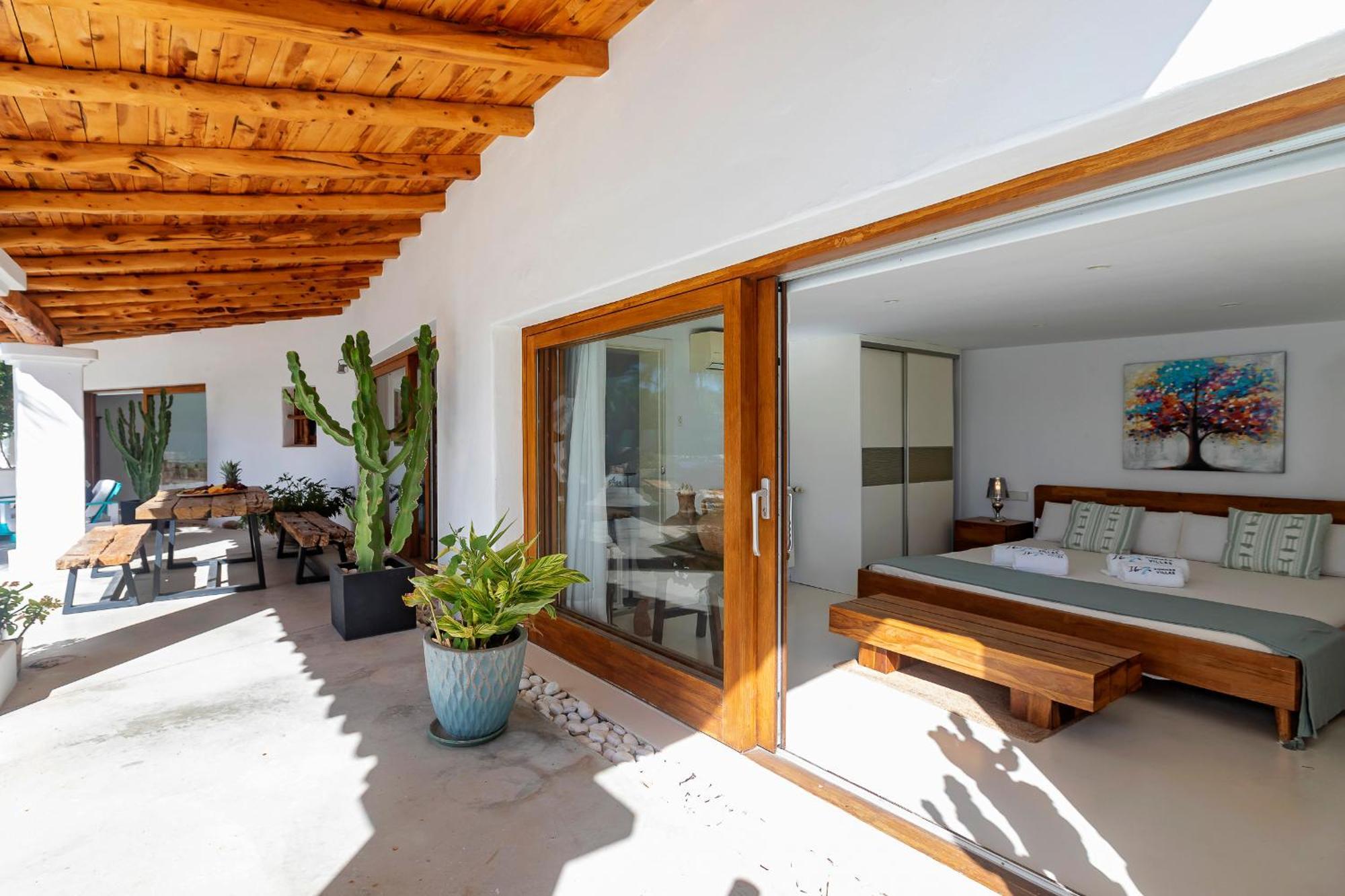 Villa Near Ibiza Town Sleeps 11 To 13 Guests Can Furnet Exteriér fotografie