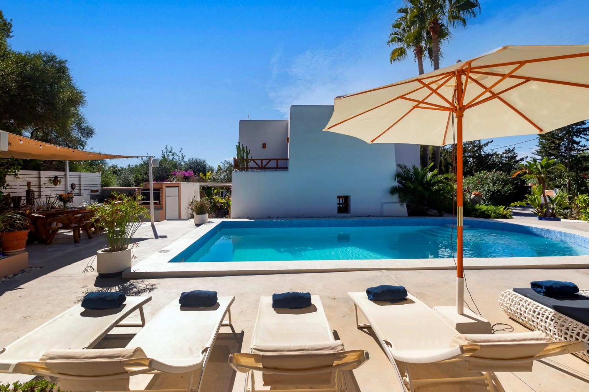 Villa Near Ibiza Town Sleeps 11 To 13 Guests Can Furnet Exteriér fotografie